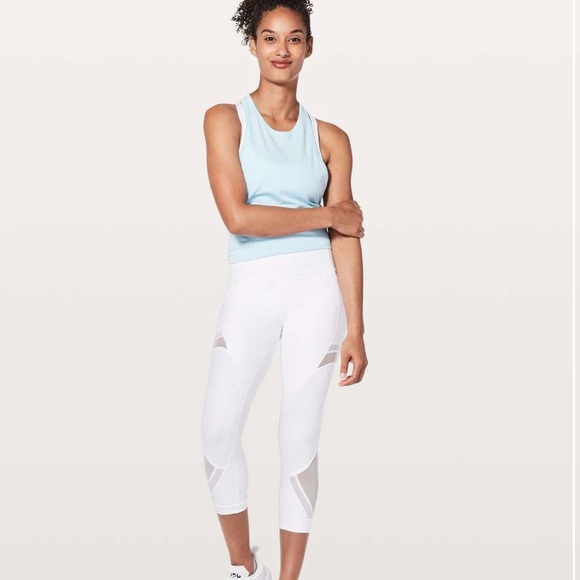 Pre-Loved White Lululemon Leggings. 21”. Size 4 - Picture 6 of 8